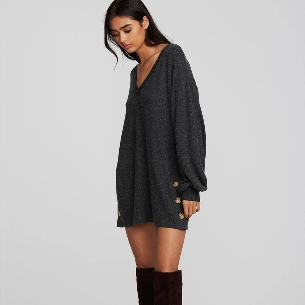 CHASER Recycled Knit V-neck Tunic Button Side Seam Balloon sleeves Size M NWT - Picture 4 of 13
